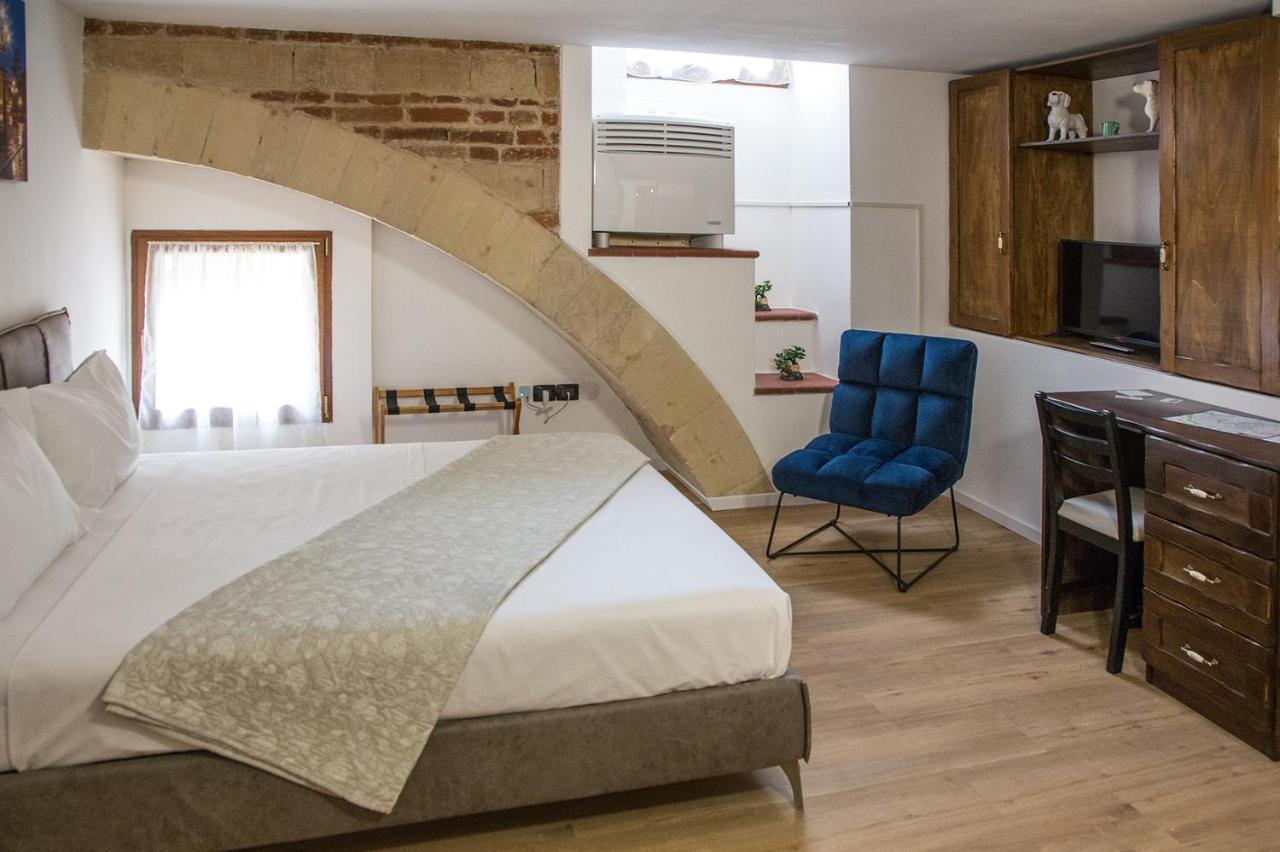 Aurelia Luxury - Piazza Delle Erbe Hotel Verona Luaran gambar
