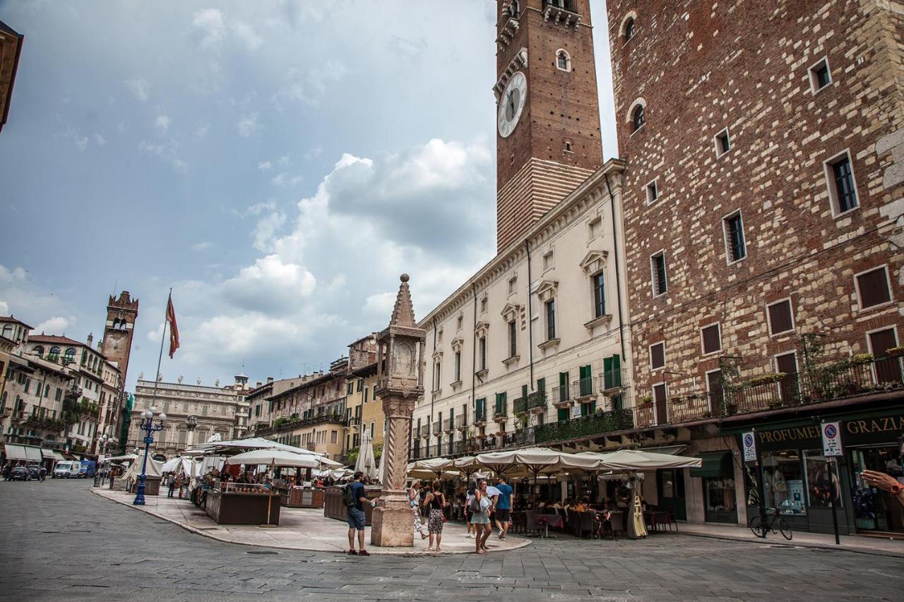 Aurelia Luxury - Piazza Delle Erbe Hotel Verona Luaran gambar