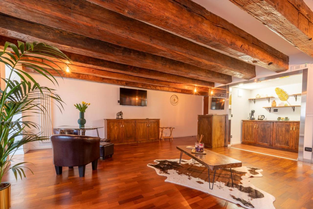 Aurelia Luxury - Piazza Delle Erbe Hotel Verona Luaran gambar